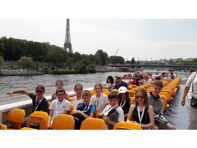 bateau mouche